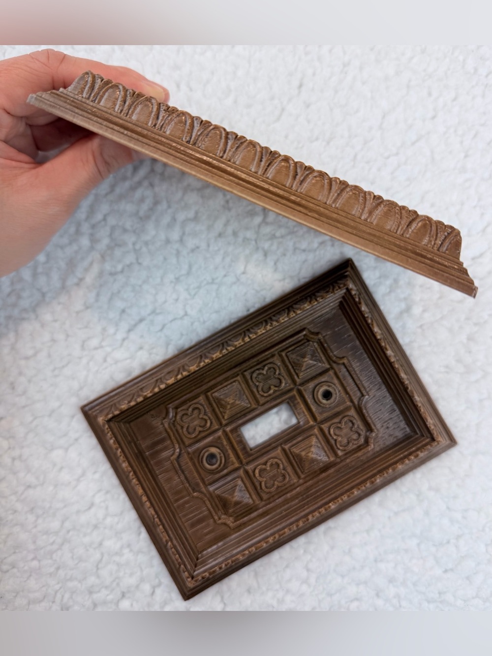 (VTG) AMERTAC • 2-Piece Brown Faux Wood Decorative Light Switch Cover Plates, OS - Picture 7 of 13